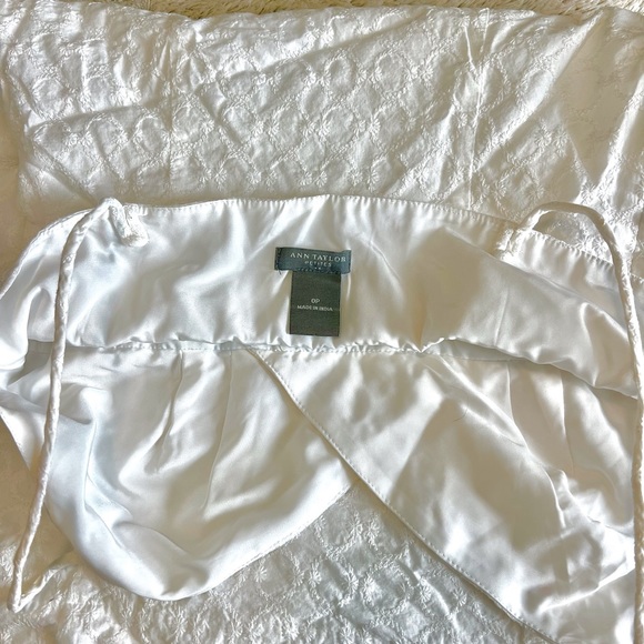 Super Cute White Strappy Patterned Dress - Picture 4 of 4